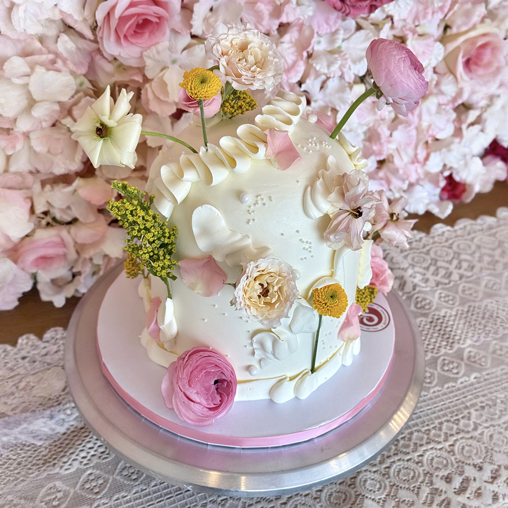 Romantic Floral Dome Cake